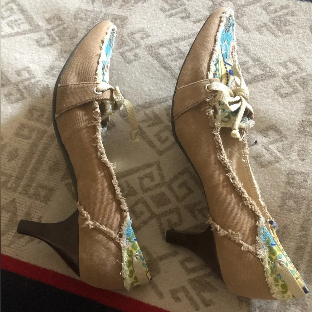 Ginger Goff vintage heels - Picture 5 of 16